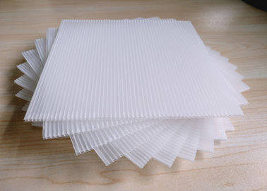 China Gecanneleerde Plastic Stuwmateriaalbladen voor de Verpakking van Zonnesiliciumwafeltjes van Photovoltaic Cellen leverancier